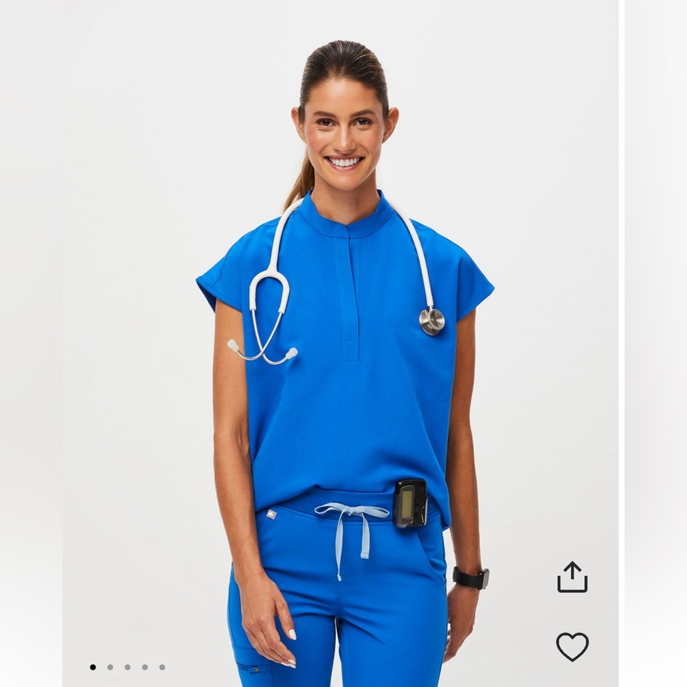 Figs Rafaela Oversized Scrub Top in Royal Blue - Size XS